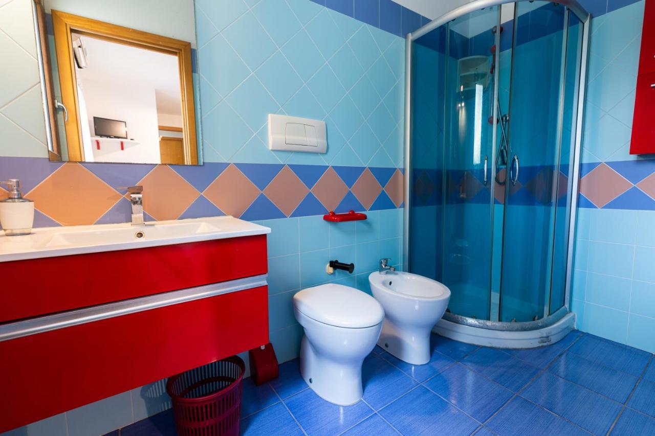 Theo'S Rooms Olbia Eksteriør billede