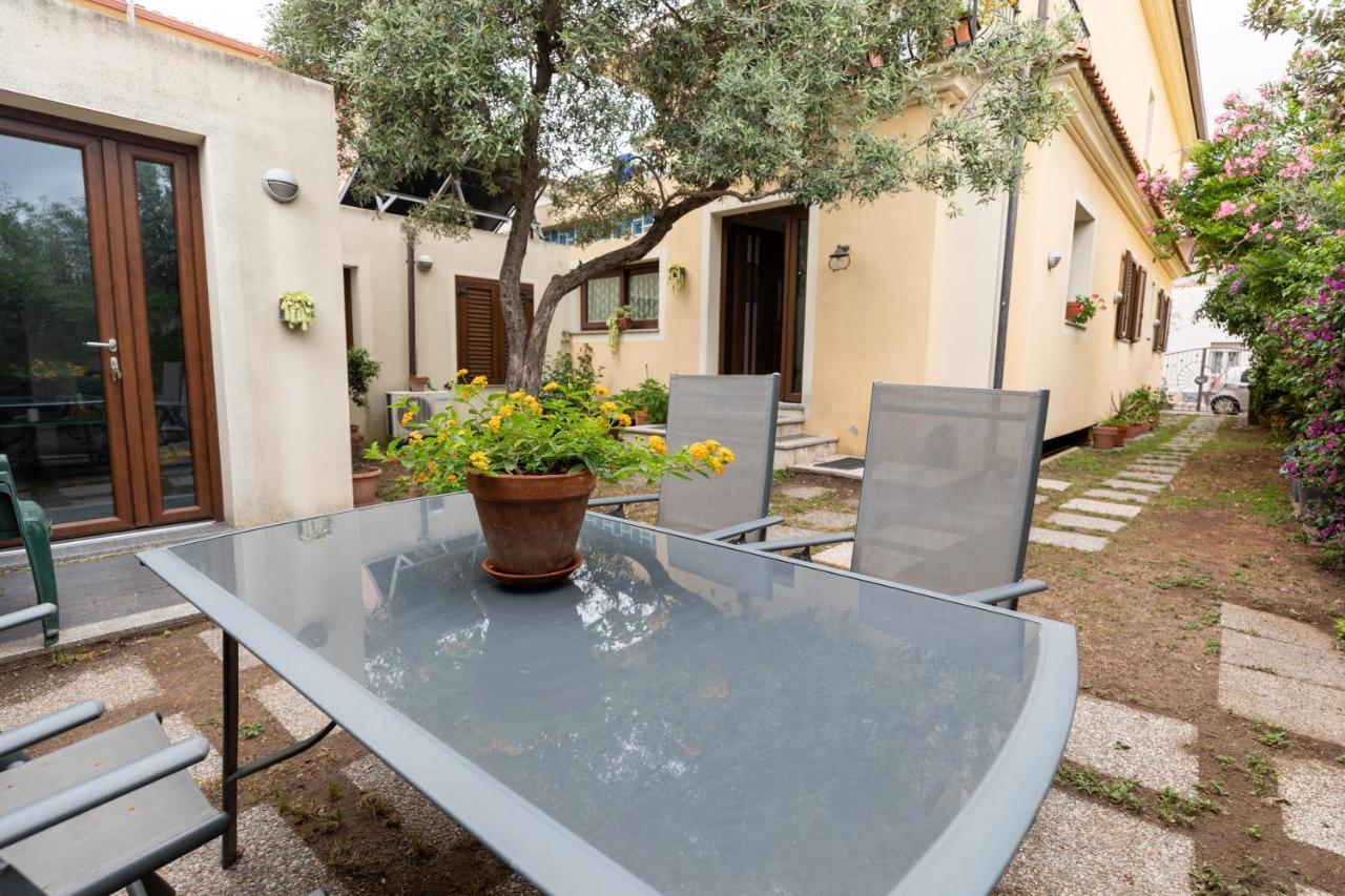 Theo'S Rooms Olbia Eksteriør billede